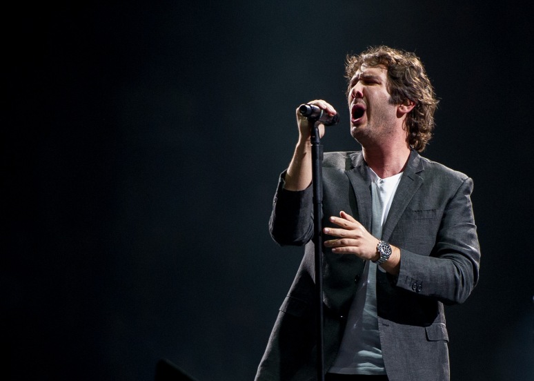 Josh Groban performs in the round at Key Arena in Seattle, WA. Photo by John Lill