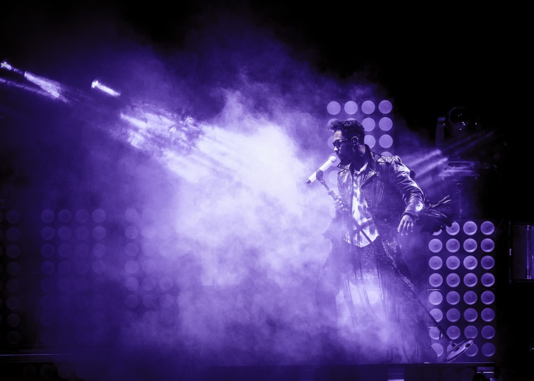 Miguel performs at the Tacoma Dome. Photo by John Lill
